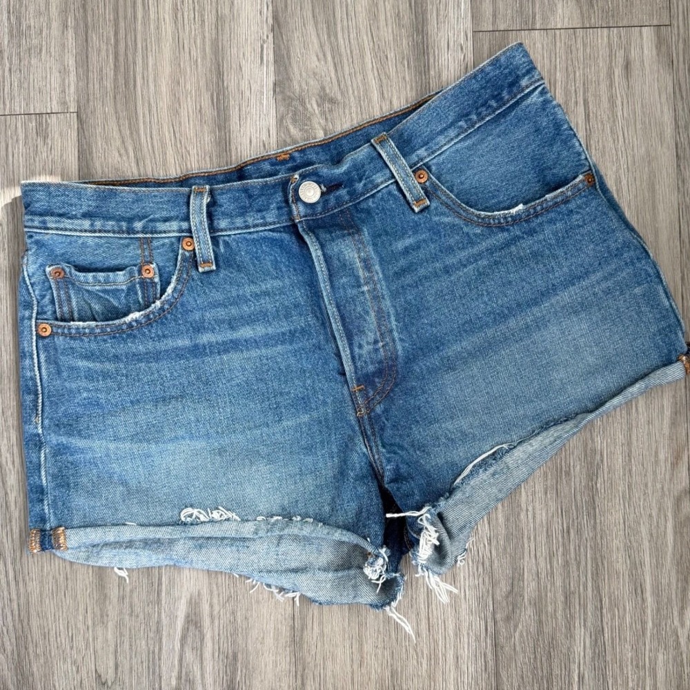 Levi's 501 Original Shorts 29 Festivalcore Concert Style Indie Sleeze Y2K 90's